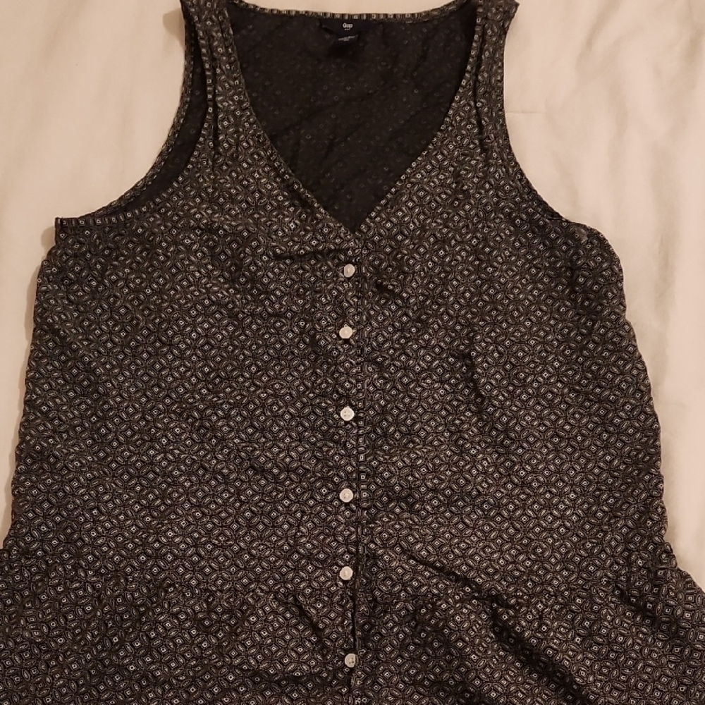 Women's Black Sleeveless Top